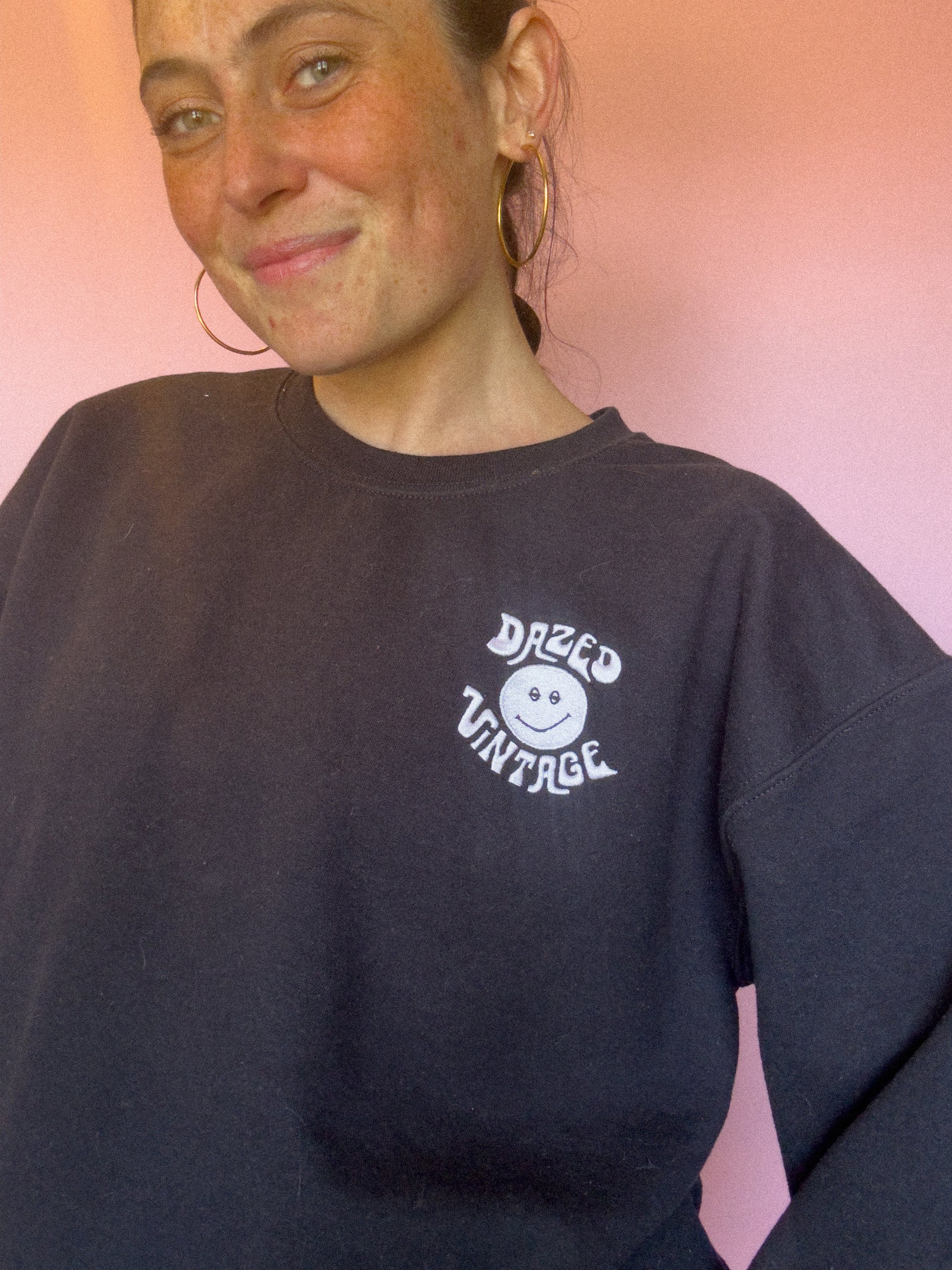DAZED & CONFUSED X DAZED VINTAGE WHITE LOGO CREWNECK
