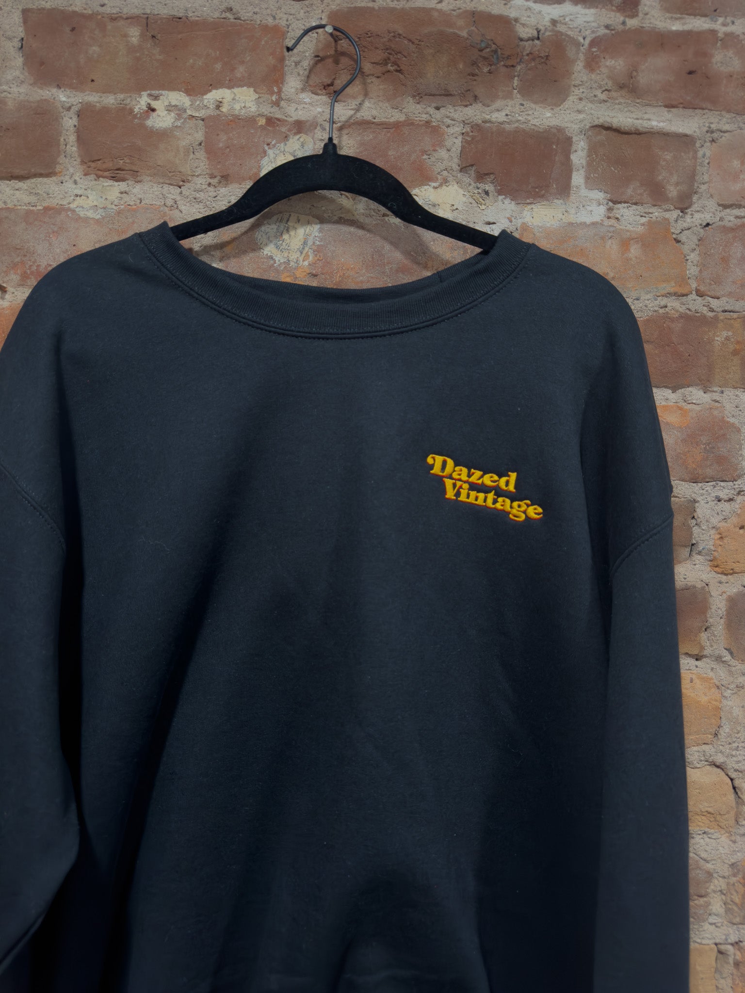 JACKIE BROWN LOGO X DAZED VINTAGE LOGO CREWNECK