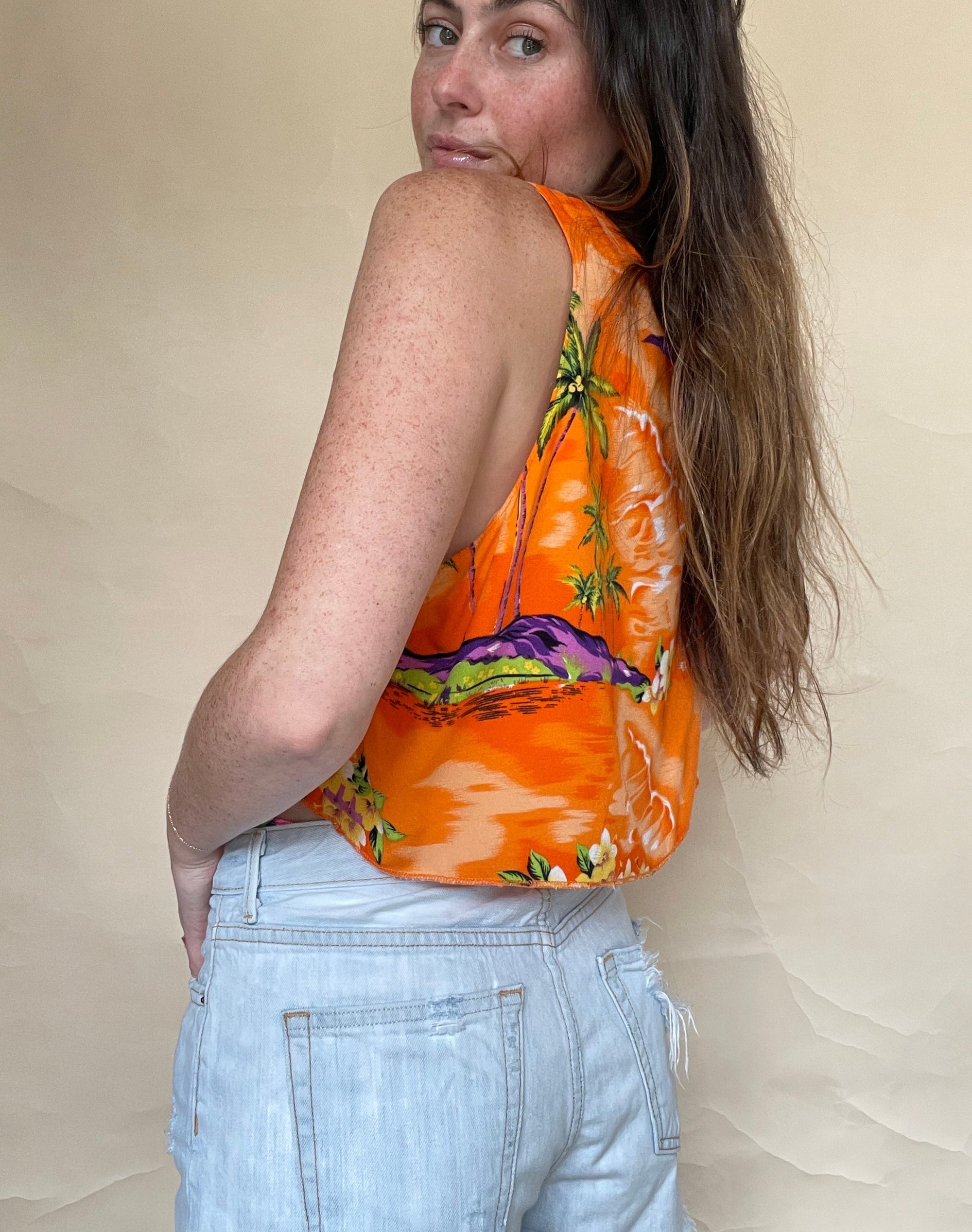 Y2K INGEAR HONOLULU TANK TOP